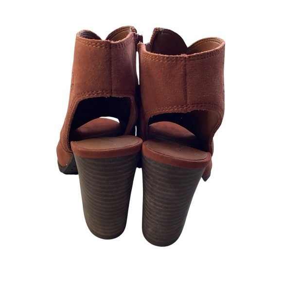 Lucky Brand Women's Toffee Tan Oiled Suede Listana Booties Sandals Heels 7.5M - Picture 4 of 14